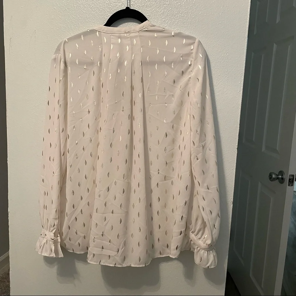 Zara Cream Tie Neck blouse with Gold Accent size XL - Picture 3 of 5